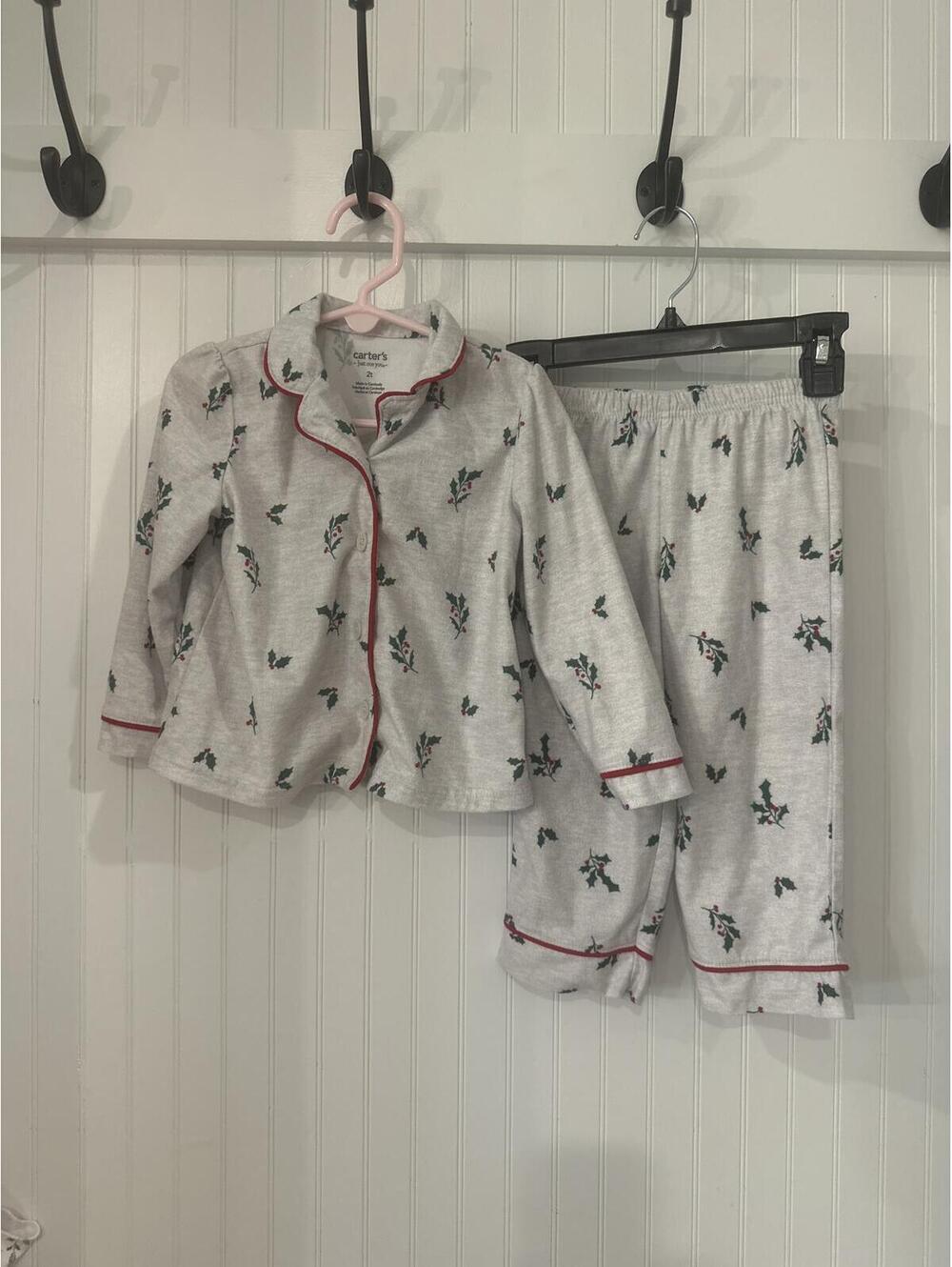 Carters Little Girls Christmas Pajamas 2T